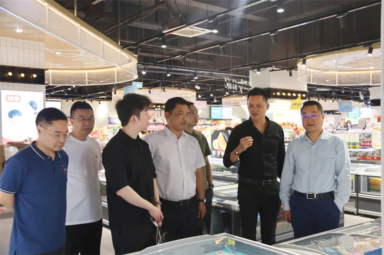 鄧華帶隊(duì)赴?？跂|嶺集團(tuán)考察交流